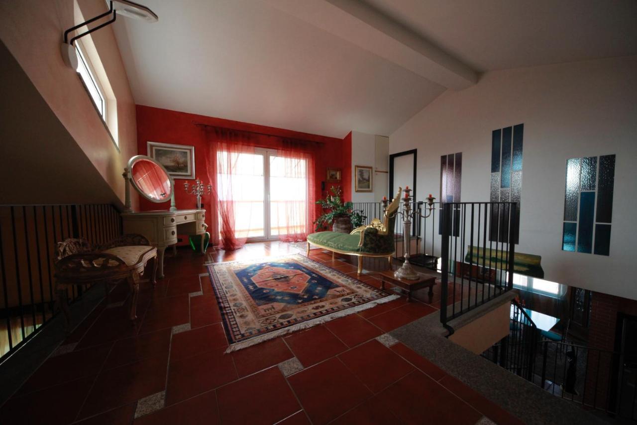 Villa Buzzi Besozzo Esterno foto